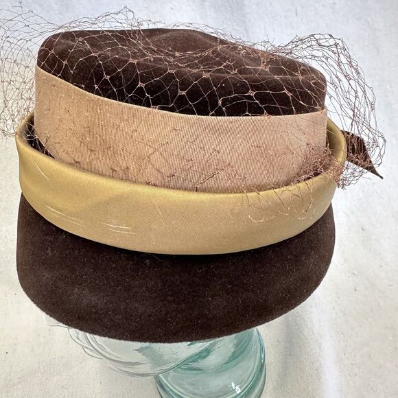 Corona Vintage 50s 60s Brown Velvet Pillbox Cloche Hat With Ribbon Band And Veil main image 13